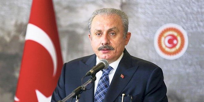 'Baştan sona yenilenmiş bir anayasa gerekli'