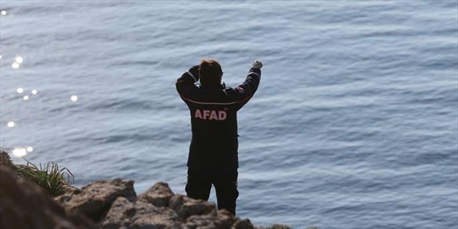 Gökçeada'da tim komutanını arama çalışmaları sürüyor