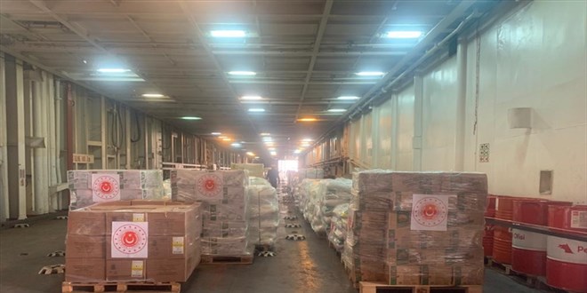 TSK'dan Lübnan Ordusu'na 260 ton gıda ve temizlik ürünü