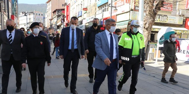 Vali uyardı: Vaka sayılarında hafif bir yükselme var