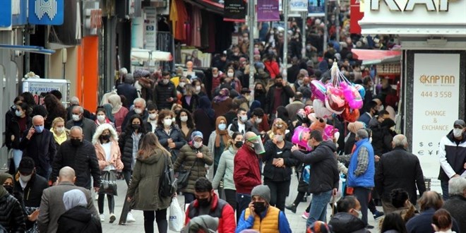 Prof. Özkaya: Sürü bağışıklığı vaka düşmesinde etkili olabilir
