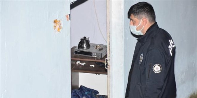 İzmir'de sahte alkol faciası! 16 yaşındaki genç komaya girdi
