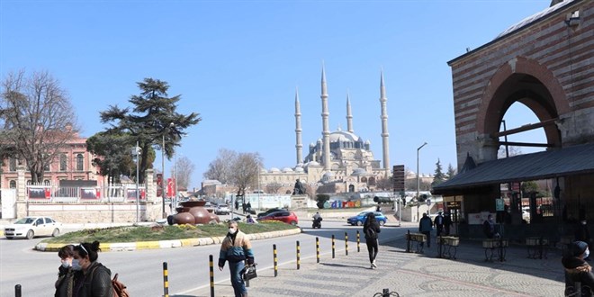 Validen çağrı: İki ay hayırsız evlat olun