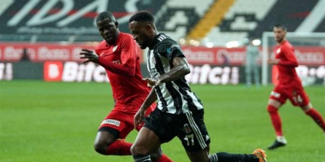 Beşiktaş, Aboubakar'la liderliğe yükseldi