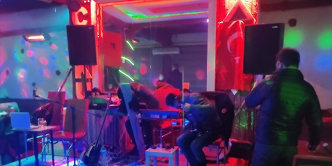 'Kırmızı' kategoride bulunan Konya'da eğlence mekanı baskını