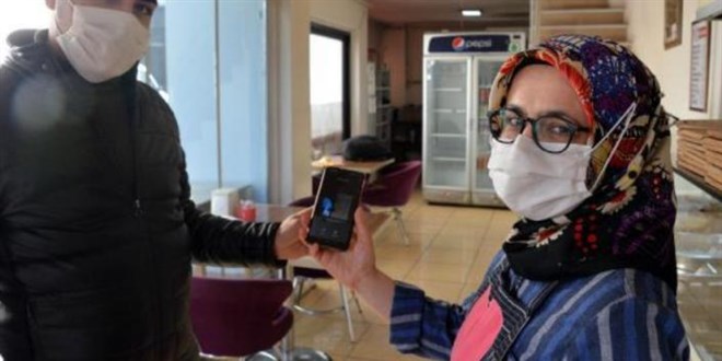 Kadın girişimci, dijital para ile gözleme satıyor