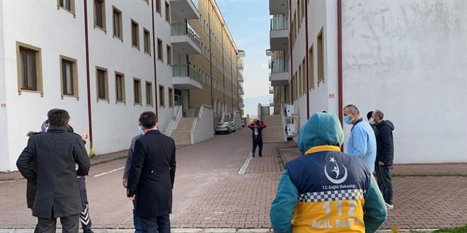 KYK yurdundaki sızıntı öğrencileri tahliye ettirdi