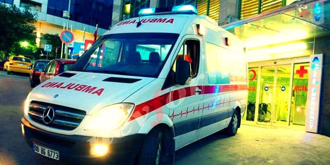 Üçüncü kattan düşen hamile kadın yaşamını yitirdi, bebeği kurtarıldı