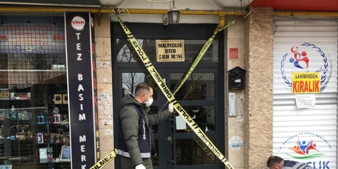 Mutasyonlu virüs çıkan 14 dairelik apartman karantinaya alındı