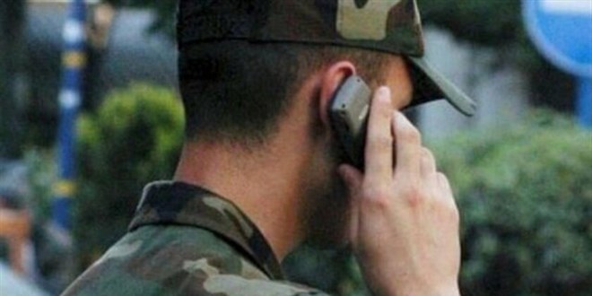 Mobil iletiim irketinden askerlik grevini yapanlara faturasz 'Askerfone' tarifeleri