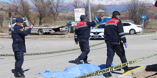 Isparta'da otomobille motosiklet çarpıştı: 2 ölü