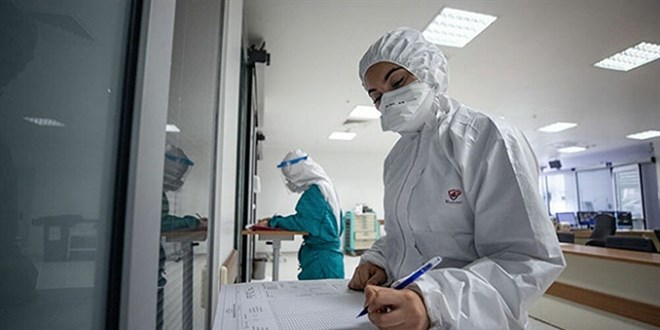 Türkiye'nin koronavirüsle mücadelesinde son 24 saatte yaşananlar