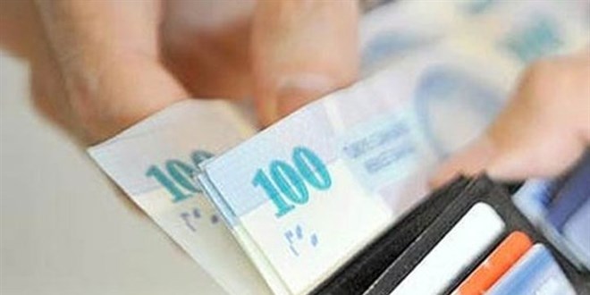 Eşinin maaş kartını vermeyen kocaya mahkeme 'ekonomik şiddet' dedi