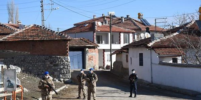 2 öğrenciyi öldüren zanlının eşi ve çocuğu güvenlik gerekçesiyle başka eve götürüldü
