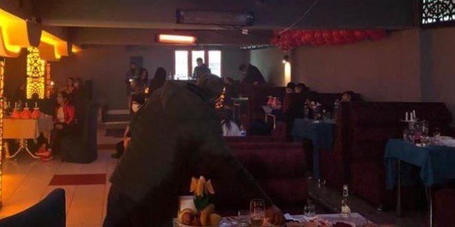 Konya'da yasak dinlemeyen ruhsatsız eğlence mekanları yine basıldı