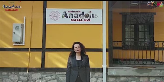 Türkiye'nin dört bir yanında görev yapan öğretmenlerden 'İstiklal Marşı 100. yıl' klibi