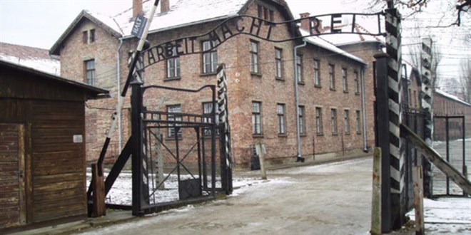 Trkiye'den Auschwitz-Birkenau Vakfna 30 bin avro destek