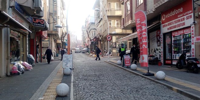 Vakaların 20'ye kadar düştüğü ilçede, vaka sayısı 200'ü aştı