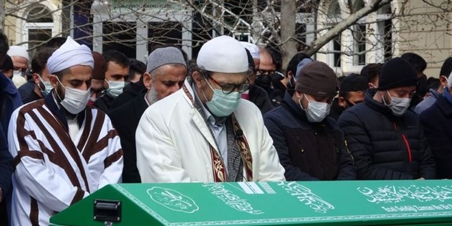 Muhammed'in cenaze namazını Profesör olan babası kıldırdı