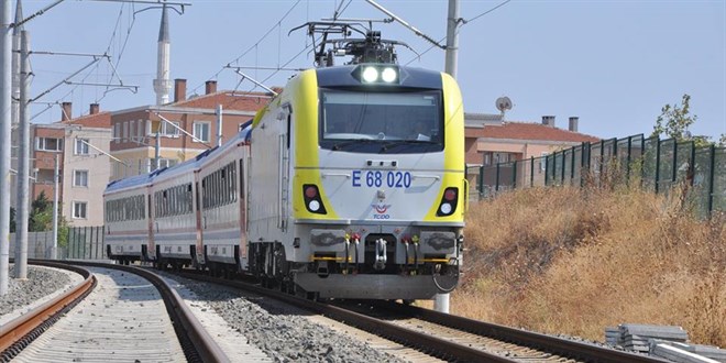 Bölgesel tren seferleri bir yıl sonra Kovid-19 tedbirleriyle yeniden başladı