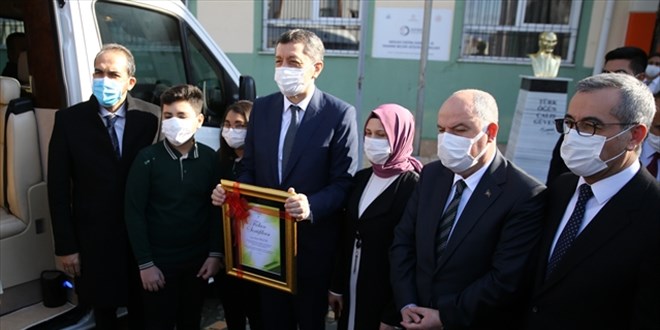 'Uzaktan eğitim konusu bugün bizim için farklı bir önem taşıyor'