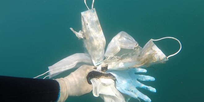 Denizlerden geen yl 11 ton maske ve eldiven topland