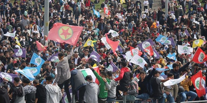 HDP'nin nevruz etkinliğinde terör propagandası yapıldı