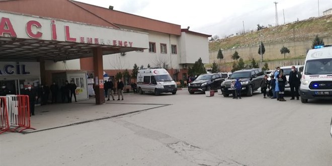 Yerde buldukları cismin patlaması sonucu 2 kişi vefat etti
