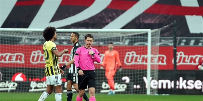 Fenerbahçe, Beşiktaş deplasmanından 1 puanla döndü