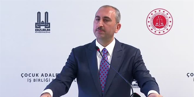 'Kadın, aile ve çocuk, reyting uğruna feda edilemez'