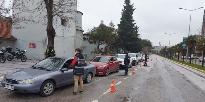 Evde nikah törenine katılan 40 kişiden 35'i korona oldu