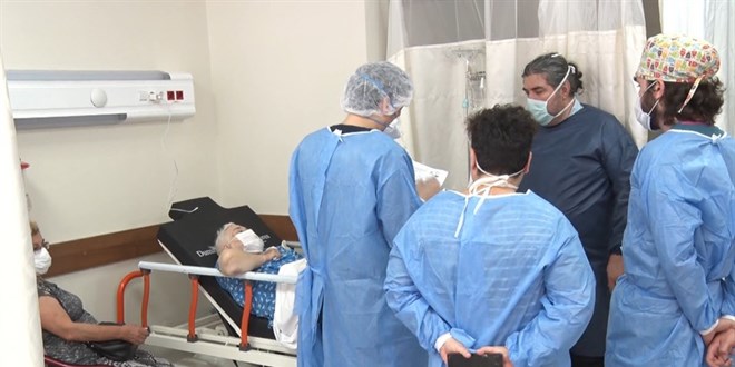 Prof. Dr. İkizeli: Korona başvurularında 4-5 kat artış var
