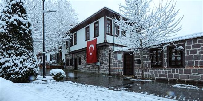 Başkentte kar yağışı etkili oldu