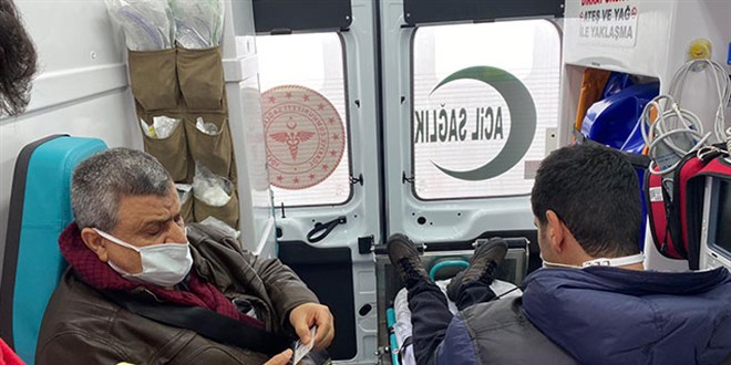 Test yaptırıp, yola çıkan baba- oğul, pozitif sonuçları yolcu otobüsünde öğrendi