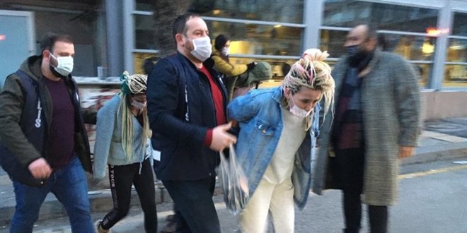300 polisin katılımıyla 'yarasa kız' operasyonu: 115 gözaltı