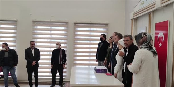 İşitme engelli çiftin nikah akdi, çevirmen eşliğinde gerçekleştirildi