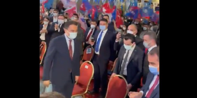 Bir kalabalık parti toplantısı da DEVA'dan