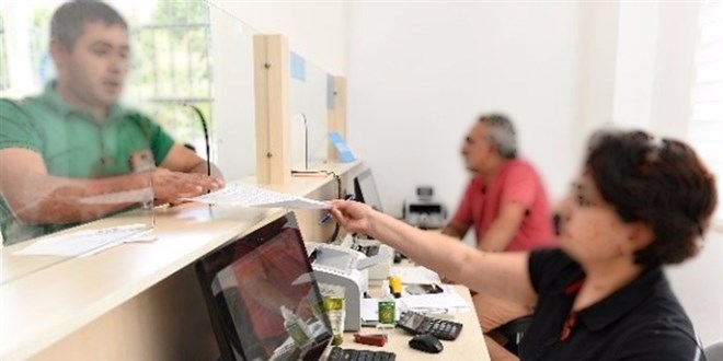 Vergi daireleri bugün saat 21.00'e kadar açık kalacak