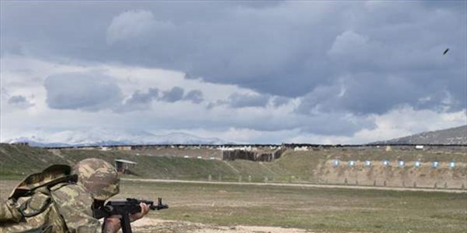 MSB: Azerbaycan askerlerinin komando temel eğitimleri devam ediyor