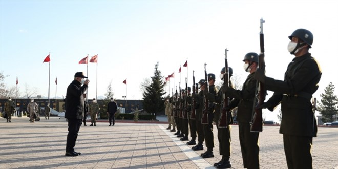 Akar ve TSK komuta kademesi geceyi Şırnak'ta geçirdi