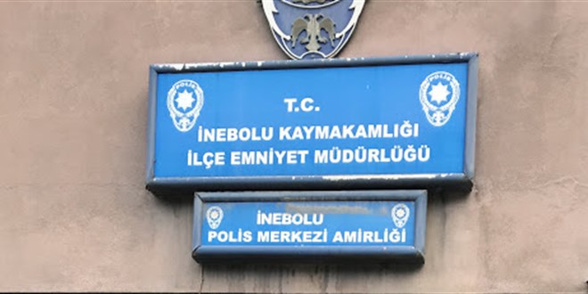 Kadınların videosunu çeken polis memuru açığa alındı