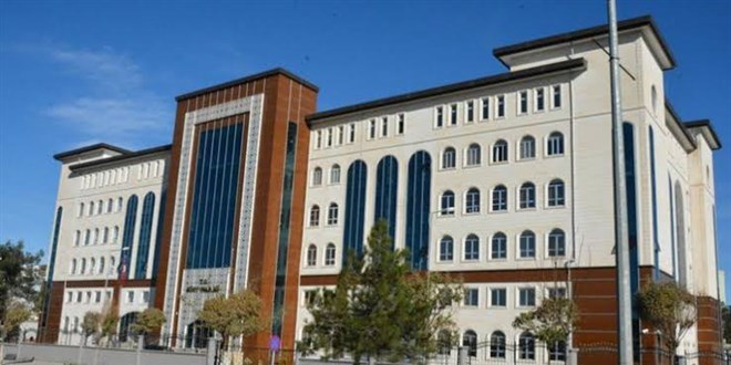 Öğretmenlerde Kovid-19 tespit edilen köy karantinaya alındı