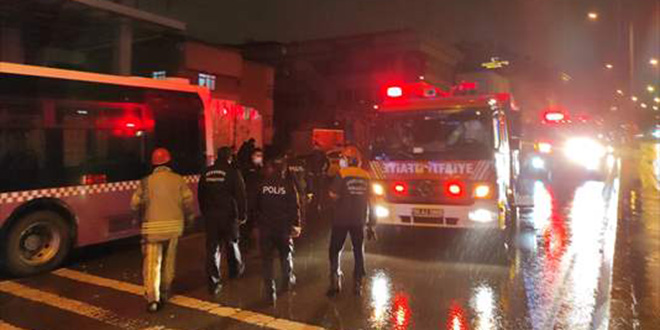 Aracn arpt kadn otobsn altnda skarak hayatn kaybetti