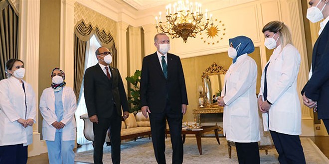 Cumhurbaşkanı Erdoğan, sağlık çalışanlarıyla bir araya geldi