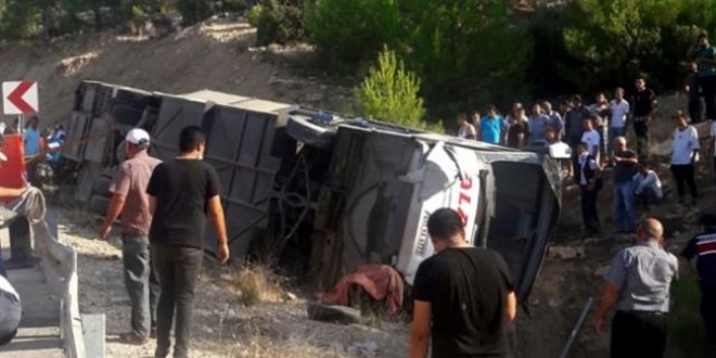 Mersin'deki kazada yaralanan asker ehit oldu