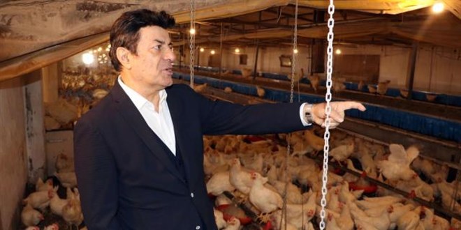 Coşkun Sabah, Eskişehir'de tavuk çiftliği kurdu