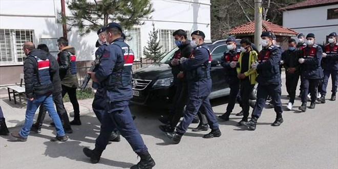 Öğrencilerin uzaktan eğitime girmesini engelleyen 6 kablo hırsızından 3'ü tutuklandı