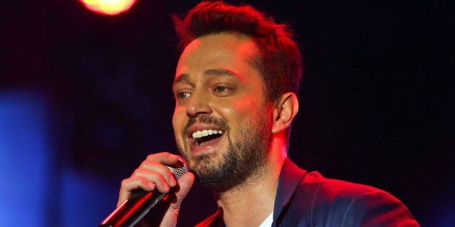 Şarkıcı Murat Boz koronavirüse yakalandı