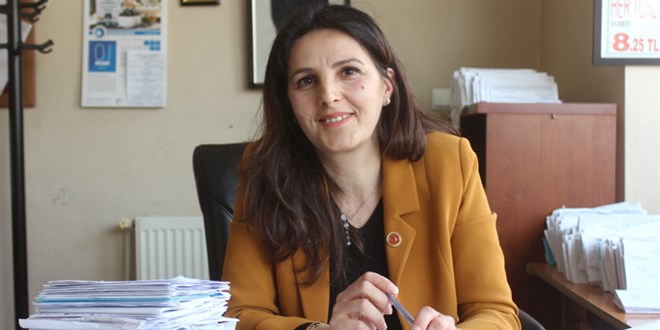 Kadn muhtar, iledeki 186 yllk erkek hakimiyetini ykt