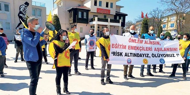 Öğretmenlerden 'Ölüyoruz' eylemi